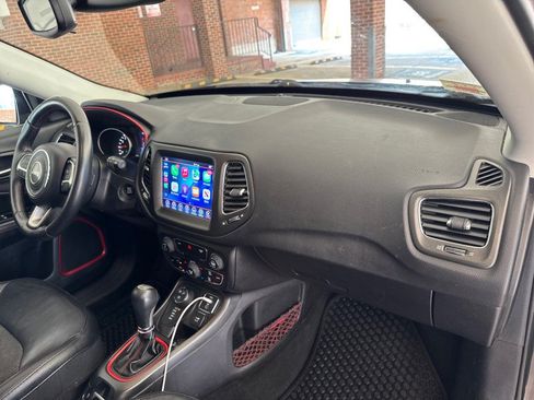 Used 2019 Jeep Compass Trailhawk AWD/4WD image 27