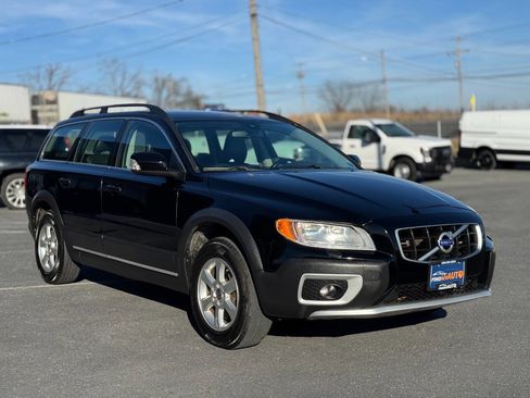 Used 2010 Volvo XC70 3.2 image 3
