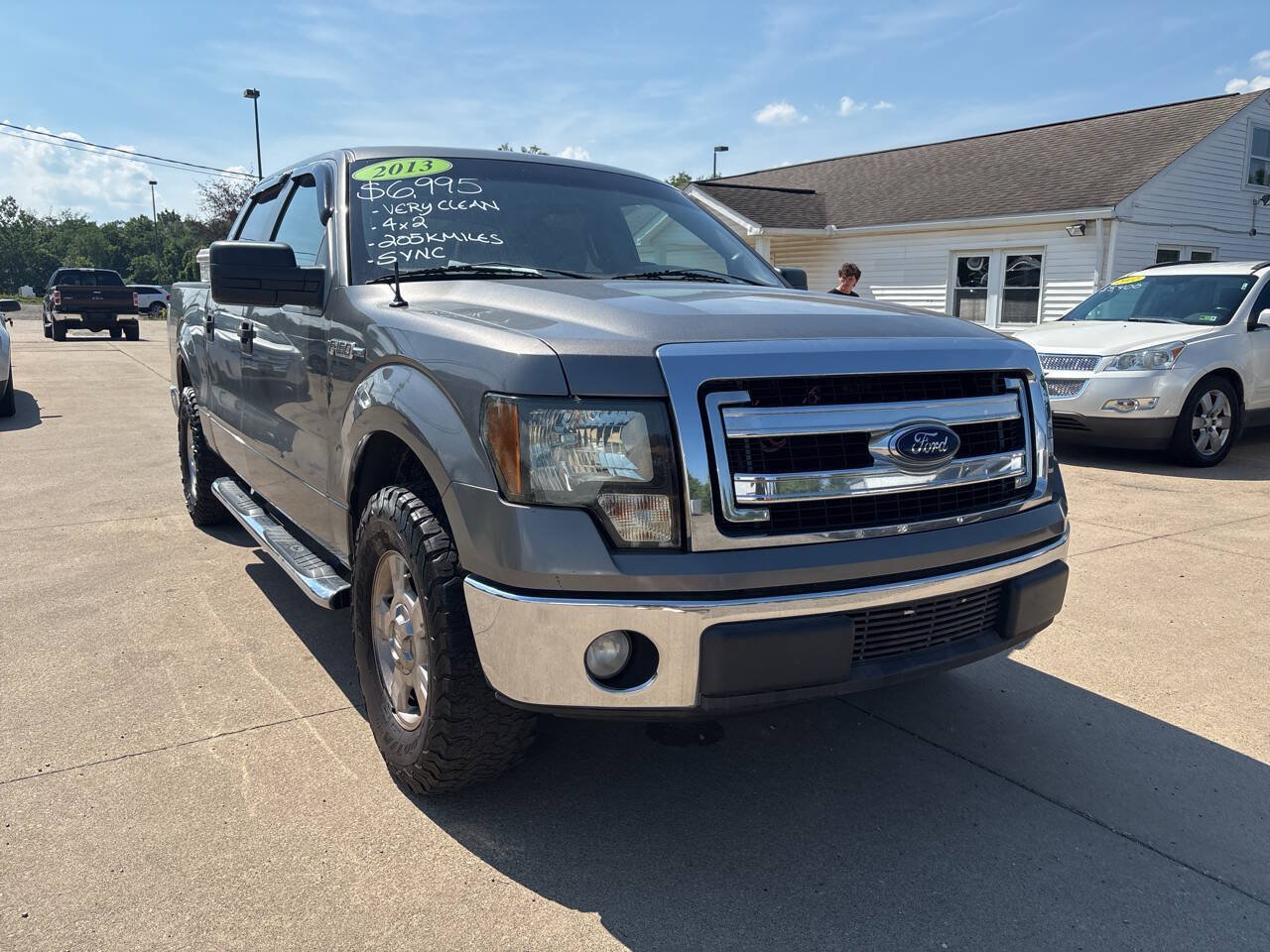 Used 2013 Ford F150 XLT w/ Luxury Equipment Group AWD/4WD image 2