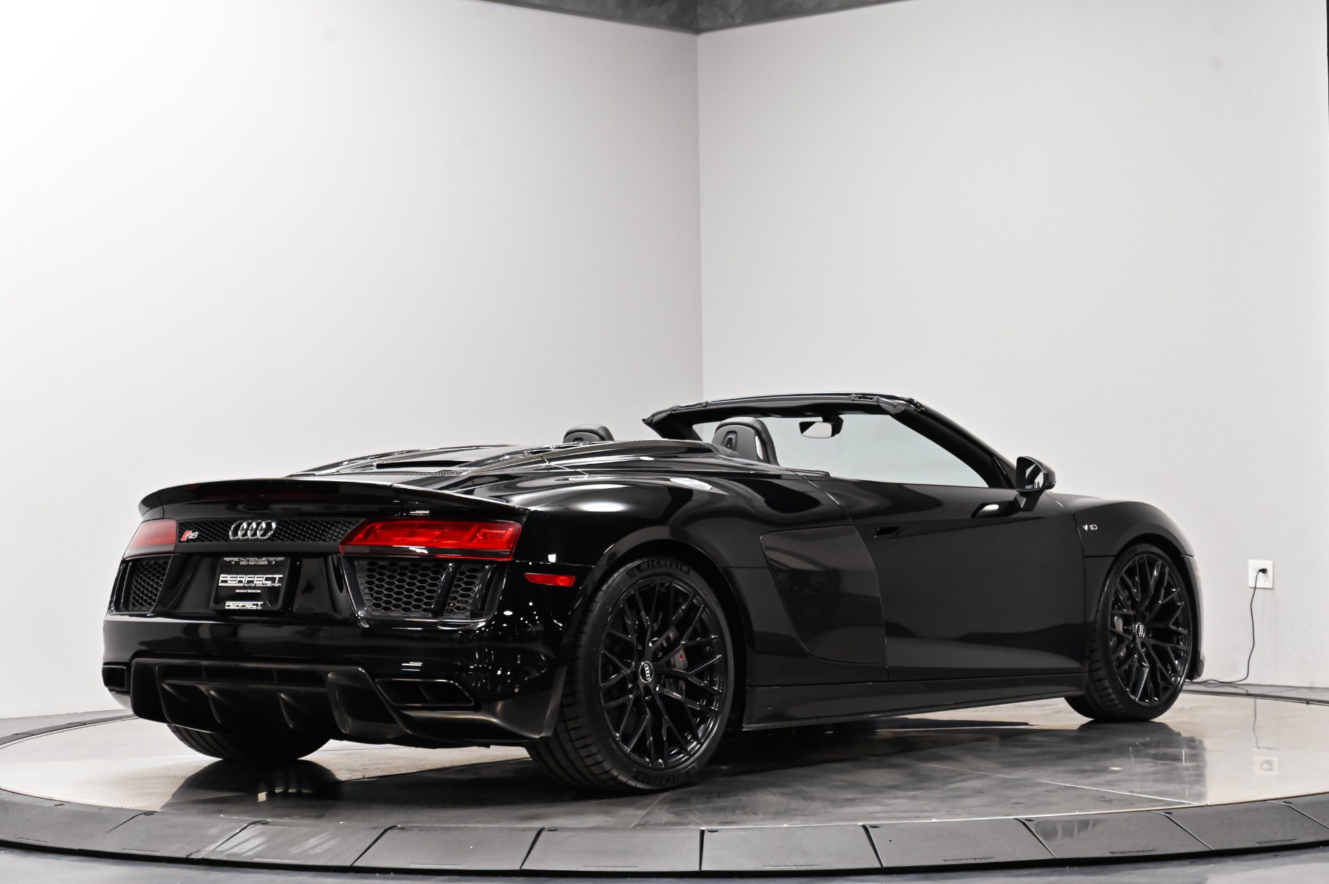 Used 2018 Audi R8 V10 plus AWD/4WD image 40