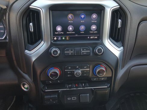 Used 2020 Chevrolet Silverado 2500 LT w/ Convenience Package image 13