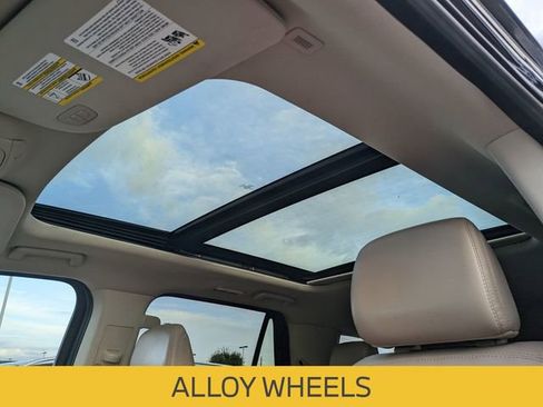 Used 2023 Ford Expedition Limited image 18