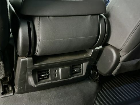 Used 2023 Chevrolet Silverado 1500 LT image 28