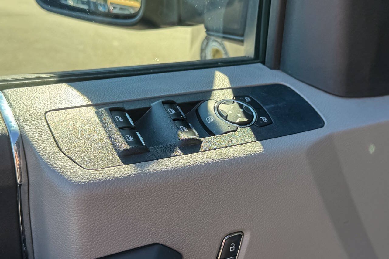 Used 2017 Ford F350 XLT AWD/4WD image 20