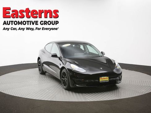 Used 2023 Tesla Model 3 Standard Range image 44