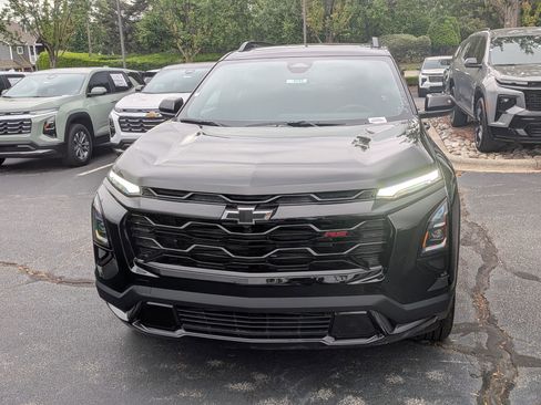 New 2026 Chevrolet Equinox RS w/ Convenience Package III FWD image 2