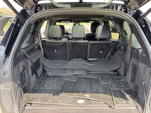 Used 2020 Land Rover Discovery Landmark AWD/4WD image 28