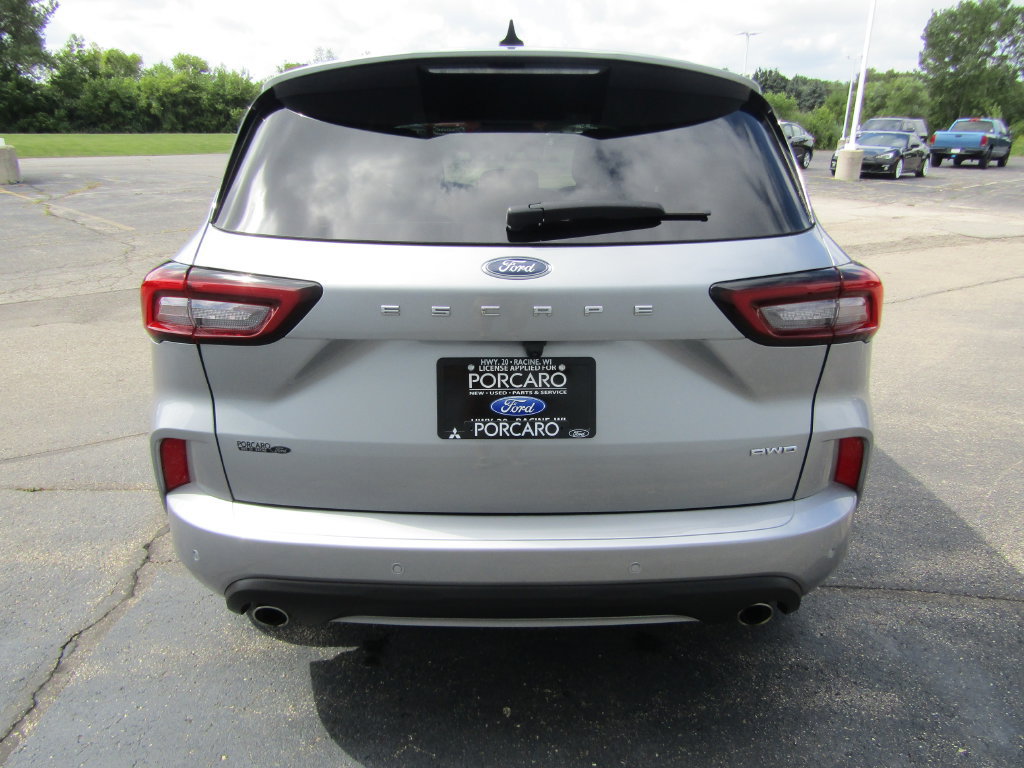 Used 2023 Ford Escape ST-Line w/ Tech Pack #1 AWD/4WD image 6