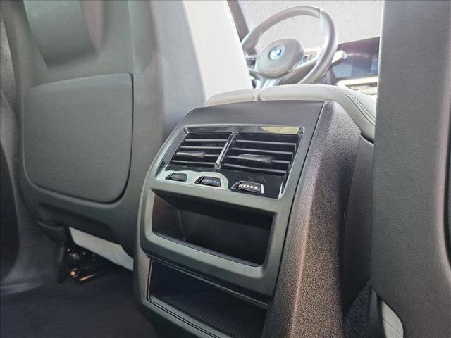 Used 2026 BMW X5 xDrive50e w/ M Sport Package AWD/4WD image 18