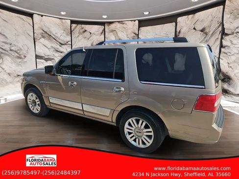 Used 2014 Lincoln Navigator 2WD image 3