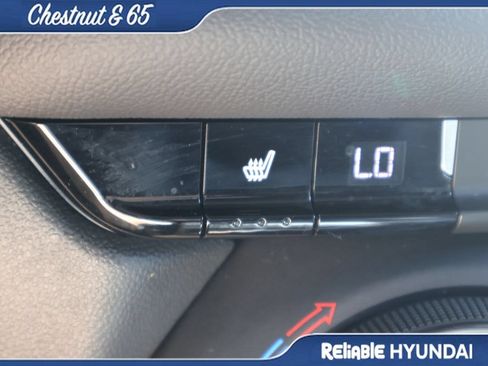 Used 2023 Chevrolet Blazer LT w/ Sound & Technology Package FWD image 39