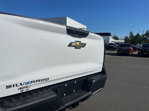 New 2026 Chevrolet Silverado EV LT image 31
