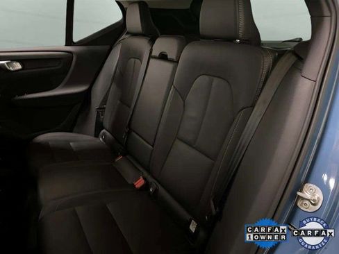 Used 2025 Volvo XC40 B5 Core image 73
