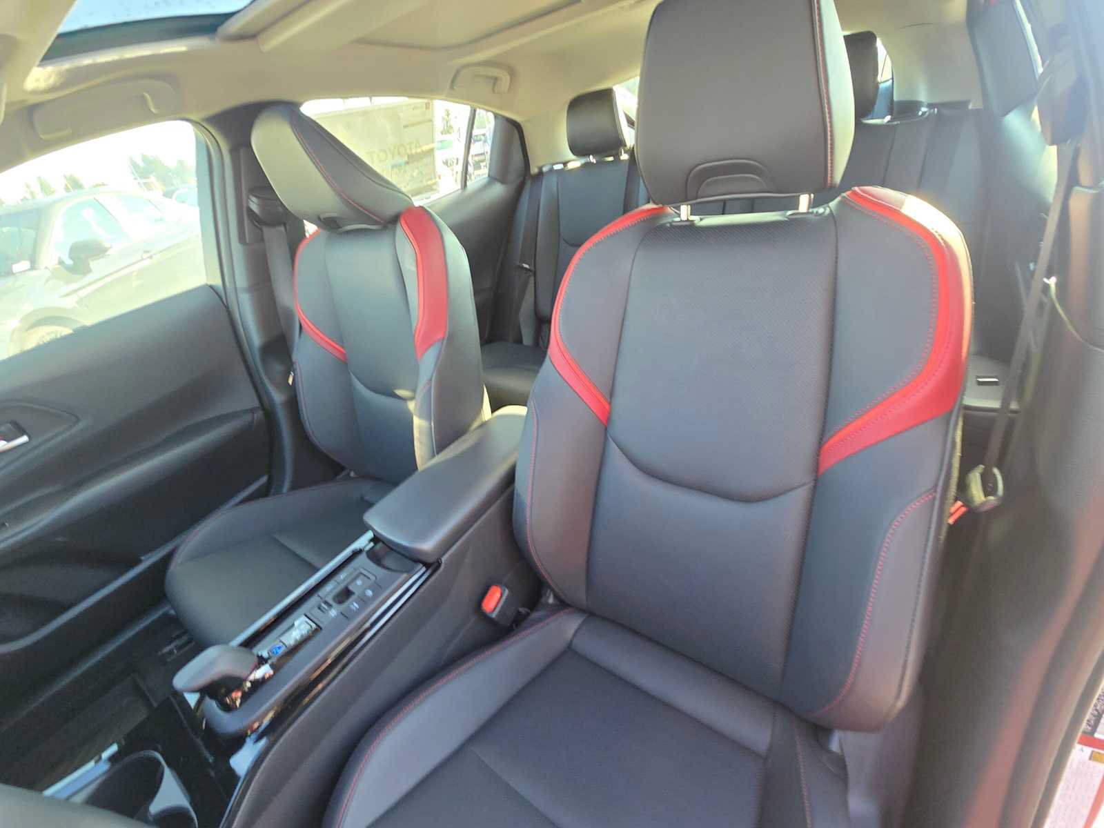New 2027 Toyota Prius Plug-In Hybrid FWD image 22