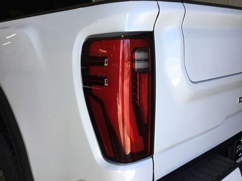 New 2026 GMC Sierra 2500 Denali w/ Denali Reserve Package AWD/4WD image 18