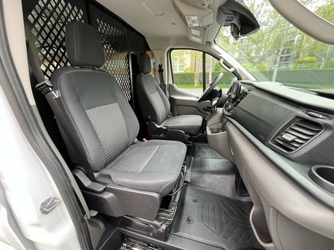 Used 2024 Ford Transit 250 Low Roof w/ Exterior Upgrade Package RWD image 26