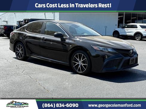 Used 2021 Toyota Camry SE FWD image 1