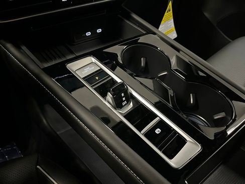 New 2026 Volkswagen Atlas Cross Sport SEL Premium R-Line AWD/4WD image 15