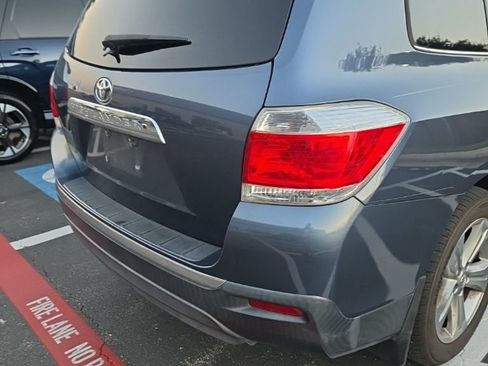 Used 2013 Toyota Highlander Limited FWD image 5