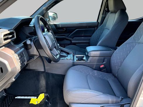 Used 2025 Toyota Tacoma SR5 RWD image 10
