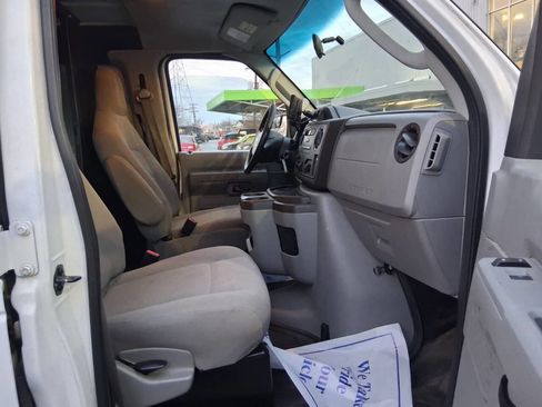 Used 2013 Ford E-150 and Econoline 150 w/ PWR Group image 15