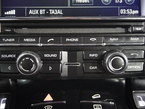 Used 2016 Porsche Cayenne AWD/4WD image 21