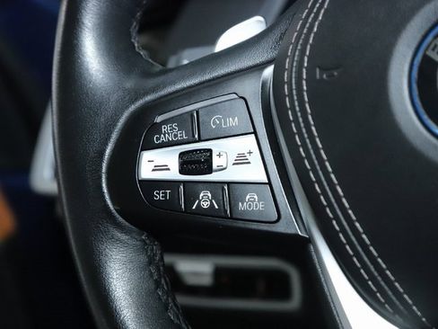 Certified 2022 BMW X5 xDrive45e w/ Executive Package image 25