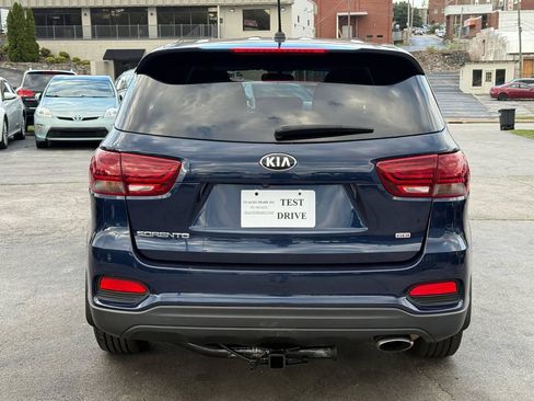 Used 2019 Kia Sorento FWD image 9