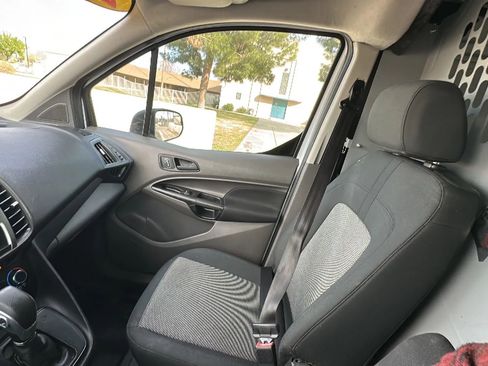 Used 2019 Ford Transit Connect XL image 16