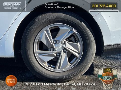 Certified 2025 Hyundai Elantra SE image 5