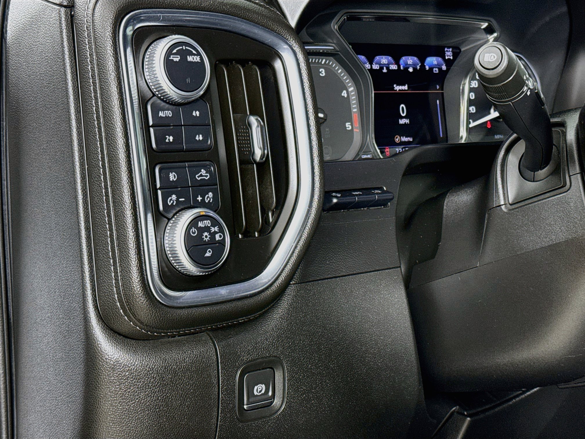 Used 2020 GMC Sierra 2500 Denali w/ Denali Ultimate Package AWD/4WD image 12