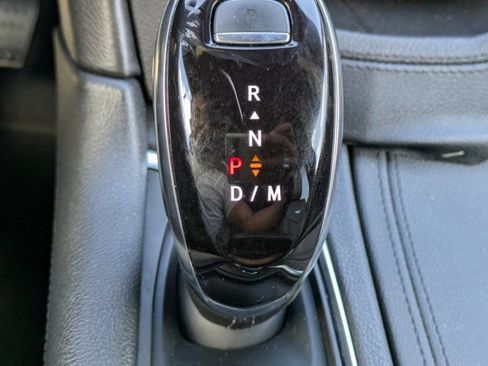 Used 2020 Cadillac XT5 Premium Luxury image 24