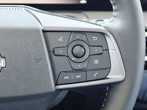 New 2026 Nissan Sentra SV w/ SV Convenience Package FWD image 17