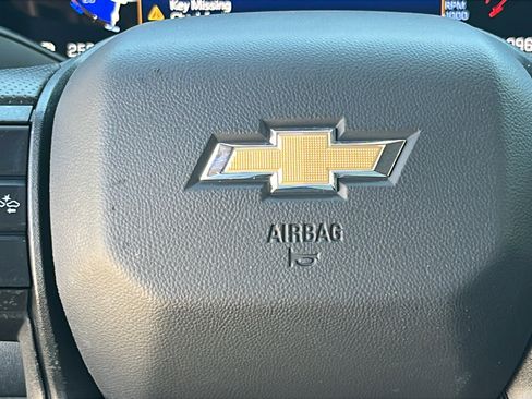 Used 2024 Chevrolet Colorado W/T image 17