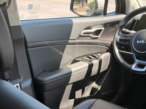 Used 2024 Kia Sportage EX FWD image 23