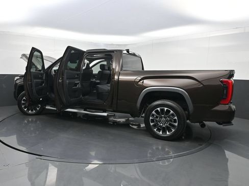 Used 2023 Toyota Tundra Limited w/ Power Package AWD/4WD image 41