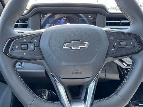 New 2027 Chevrolet Bolt LT w/ Comfort Package FWD image 19