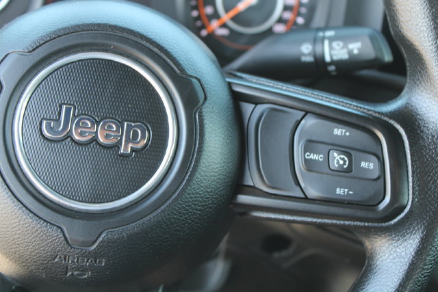 Used 2024 Jeep Gladiator Sport AWD/4WD image 18