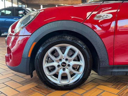 Used 2017 MINI Cooper S image 13