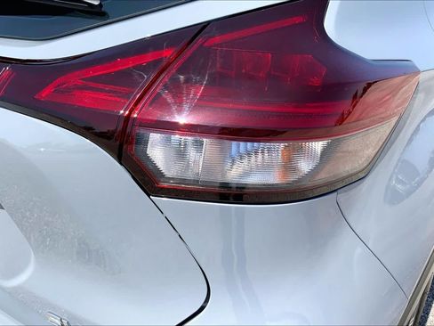Used 2023 Nissan Kicks SV FWD image 30