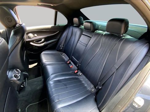 Used 2017 Mercedes-Benz E 300 image 21