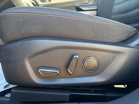 Used 2019 Ford Fusion SE image 13