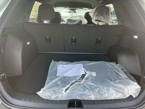 New 2026 Chevrolet Equinox LT FWD image 13