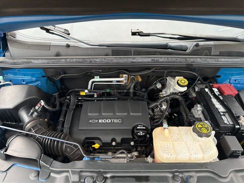 Used 2016 Chevrolet Trax LT w/ LT Sun and Sound Package image 12