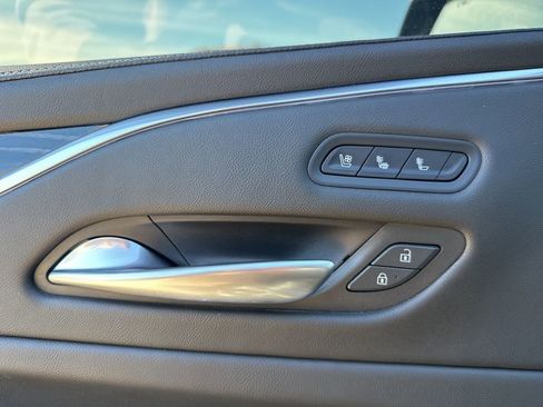 Used 2022 Cadillac Escalade ESV Sport w/ Touring Package image 10