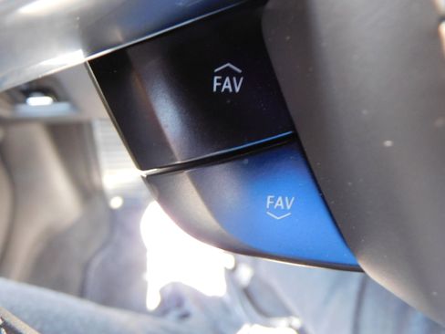 Used 2023 Chevrolet Corvette Stingray Premium Conv w/ Z51 Performance Package image 22