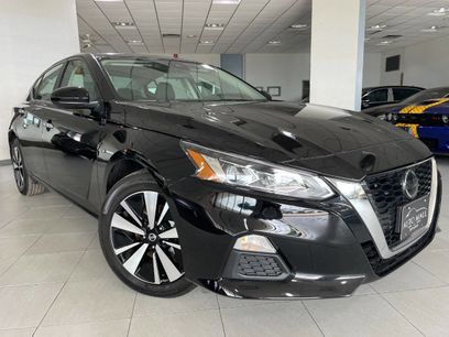 Used 2022 Nissan Altima 2.5 SV