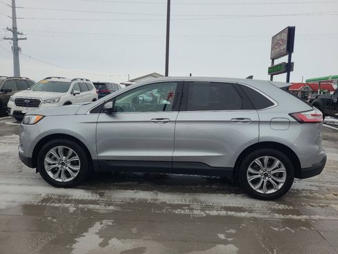 Used 2024 Ford Edge Titanium image 9