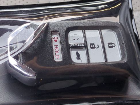 Used 2018 Honda CR-V Touring image 67