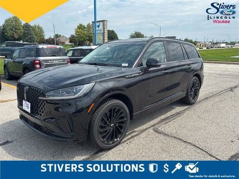 Used 2025 Lincoln Aviator Reserve w/ Jet Appearance Package image 9